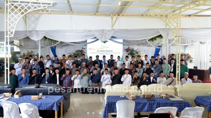 Rapat Koordinasi Pondok Pesantren Muadalah dan Penguatan Operator EMIS Kelompok Kerja Jawa Barat